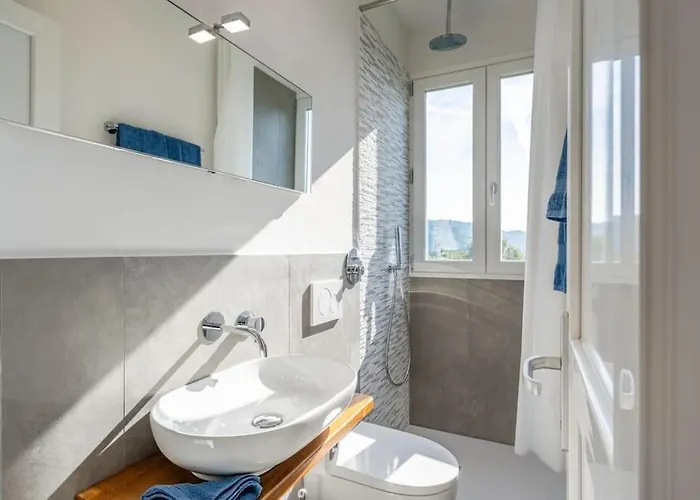 Villa Maximus - Stunning Mountain Views Barga